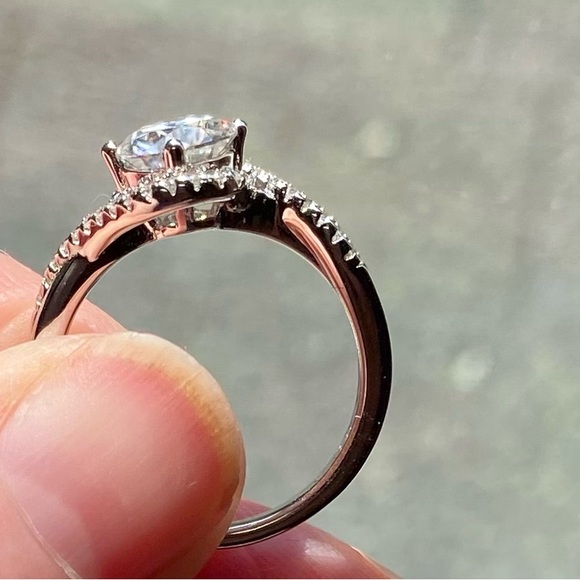 ❤️KRKC Moissanite Ring 1 Carat❤️ NIB - Picture 3 of 11